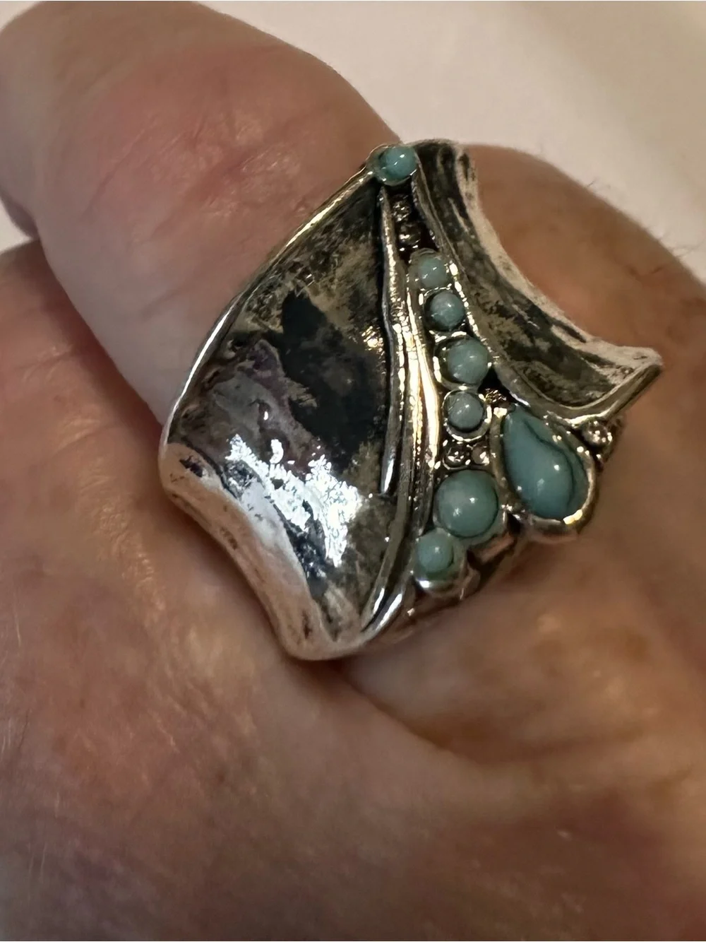 Silver tone Turquoise Accent Women's Ring size 8